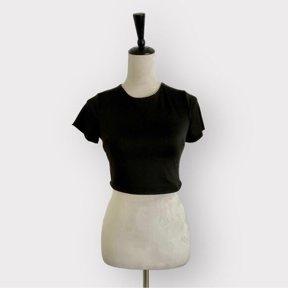 Live In The Moment Open Back Tee Black NWT M - Picture 1 of 6